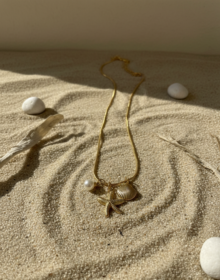 Gold Tone Beach Charm Snake Chain Necklace | Starfish, Shell & Pearl